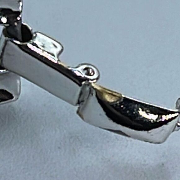 Vintage silver tone wave  link bracelet. - Picture 4 of 7